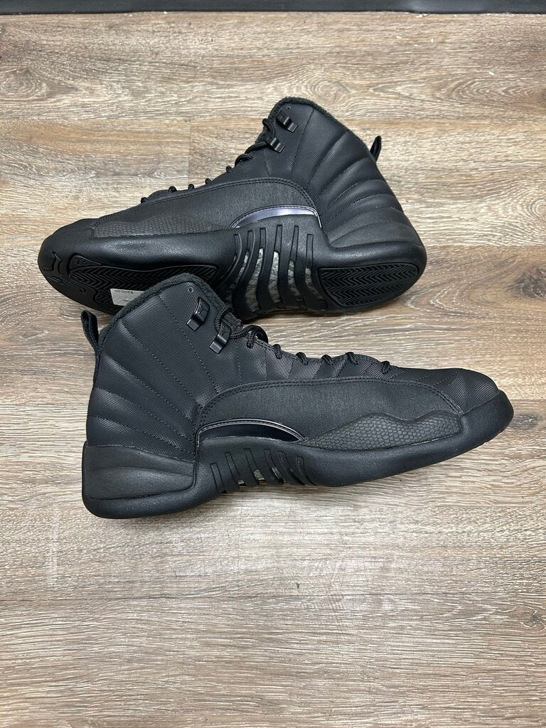 Preowned Jordan 12 Winter sz.10