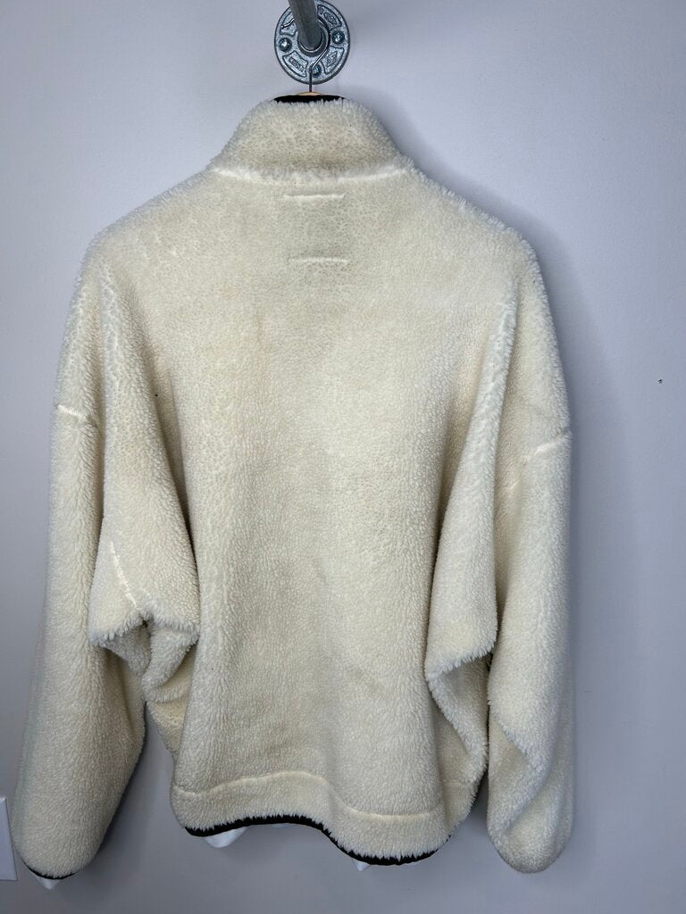 New MMY TNF Sherpa Jacket Size 46