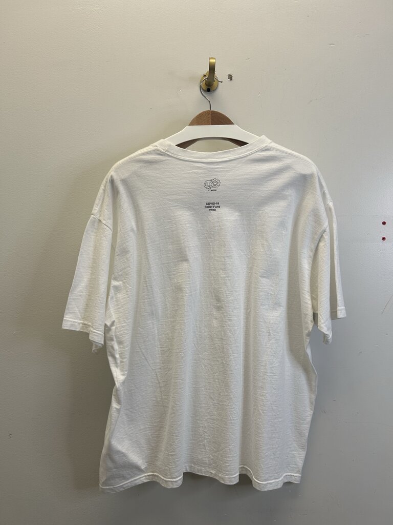 New Supreme Bogo Murakami Tee Size XL