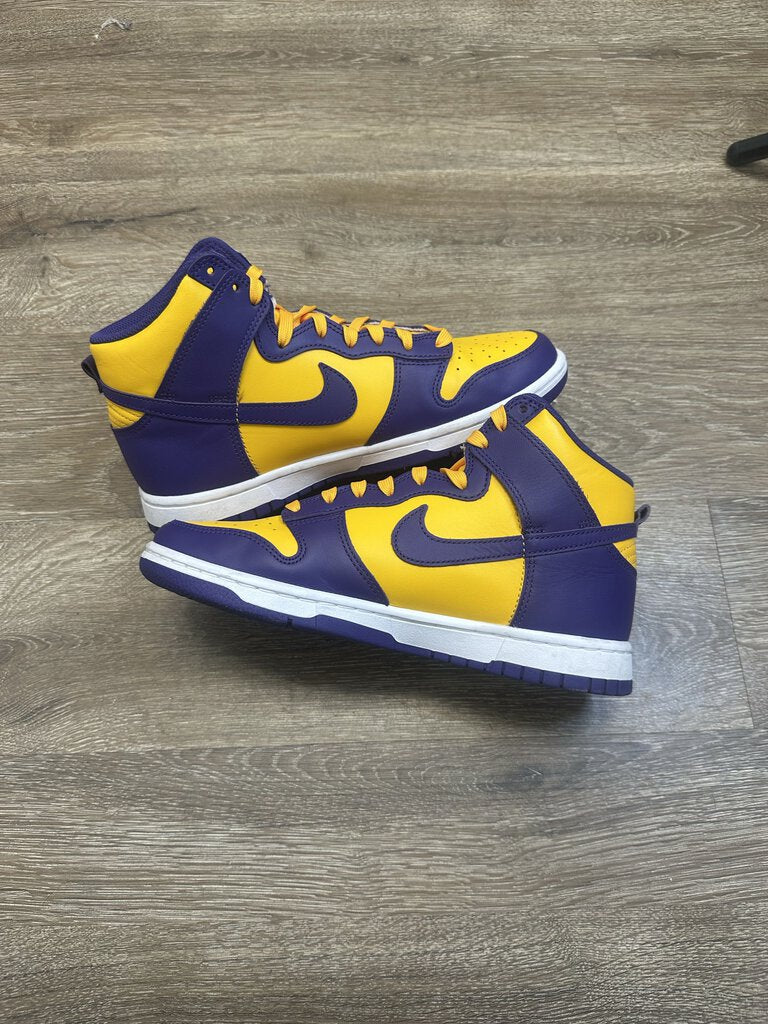 Preowned Lakers Dunk High Size 8