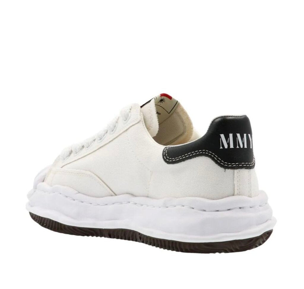 New MMY Shelltoe White Size 42