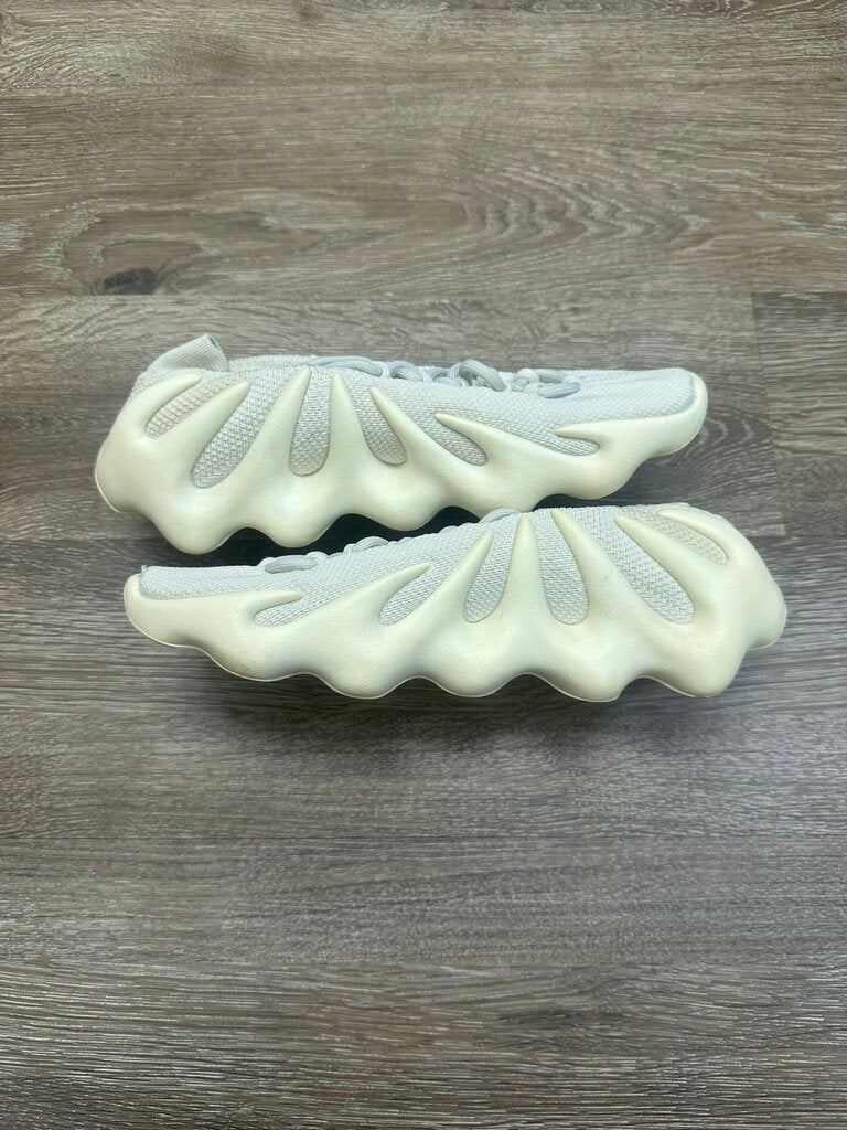 Preowned Yeezy 450 Cloud White Size 8.5