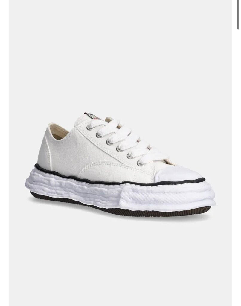 New MMY Converse Low White Size 40
