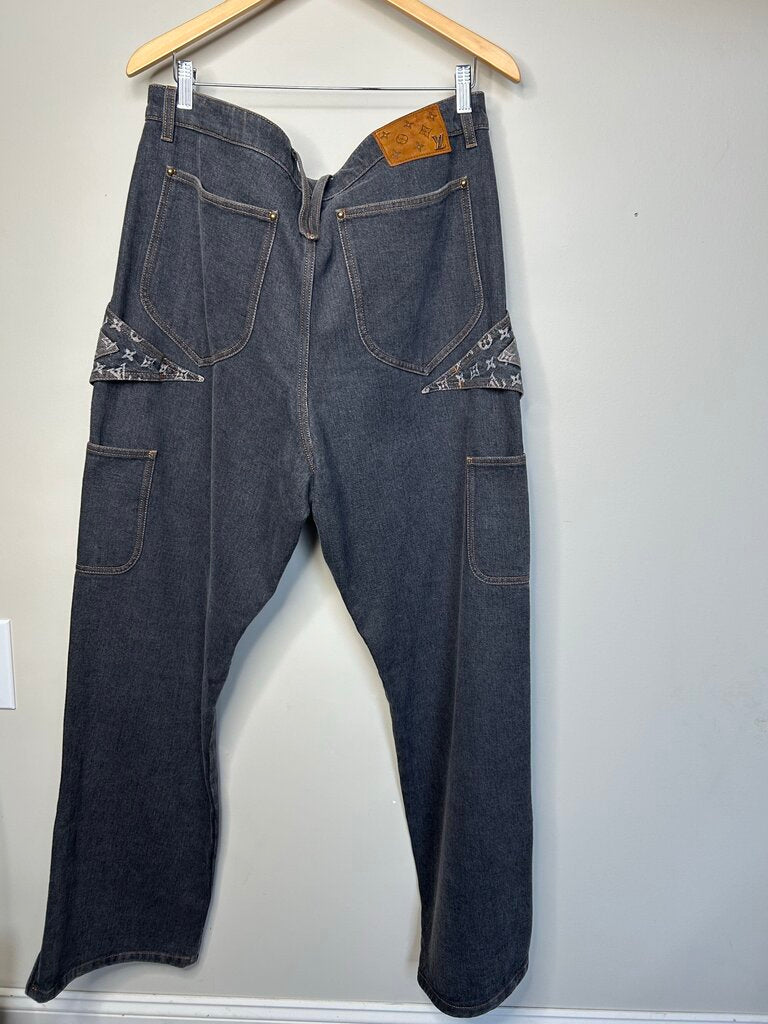 New Louis Vuitton Grey Monogram Flower Jeans Size 38