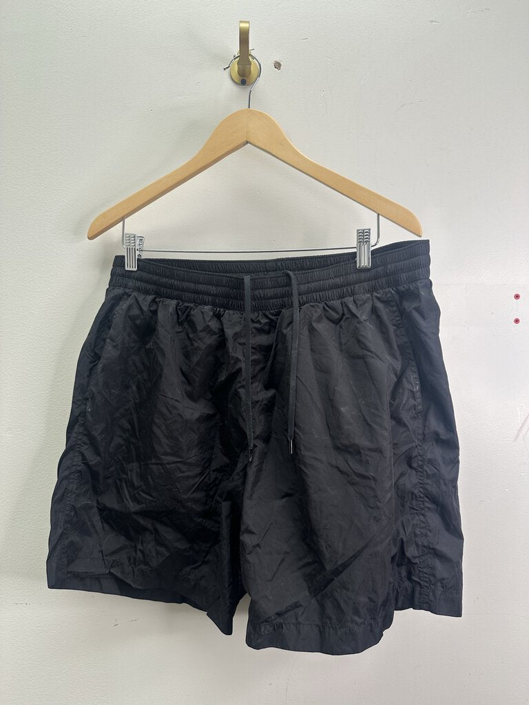 Preowned Louis Vuitton Black Trunks Size XL