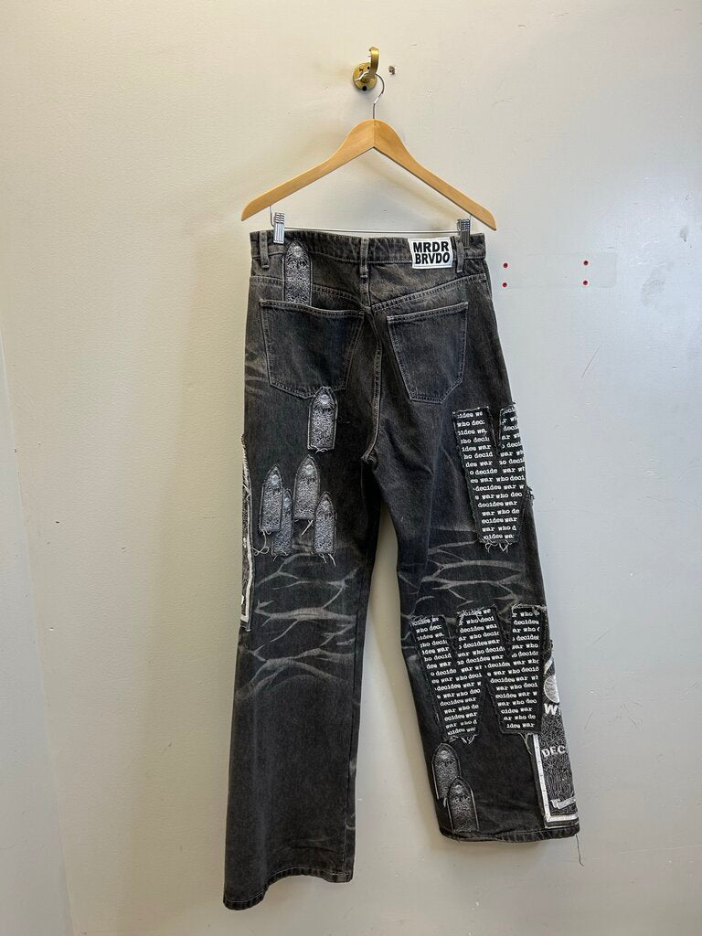 Preowned WDW Grey Word Denim Size 34