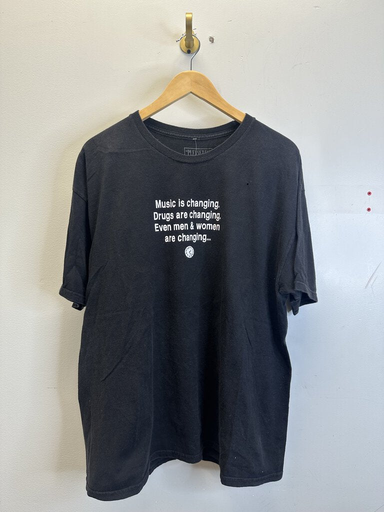 Preowned Pleasures Black Music Tee Size XL