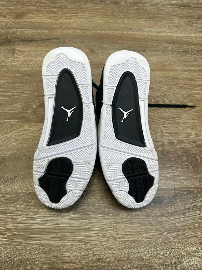 Preowned Jordan 4 Fear Size 8
