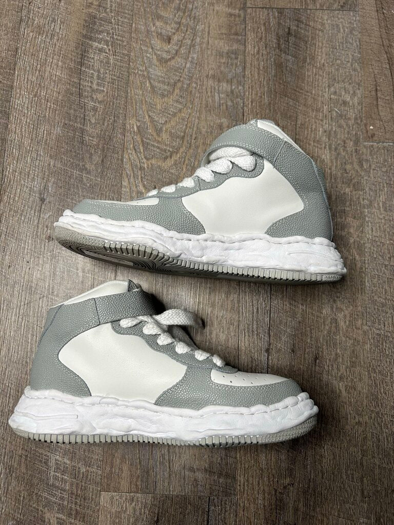 Preownewd MMY High Grey White size 42
