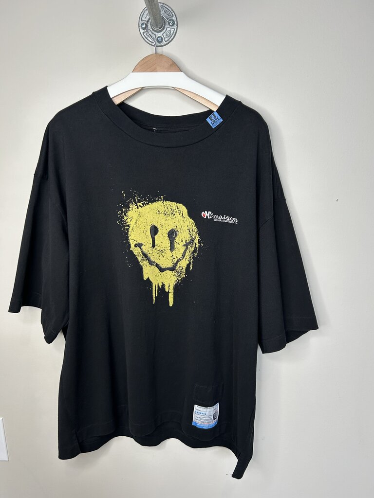 Preowned Maison Mihara Melted Smiley Face Sz. 50