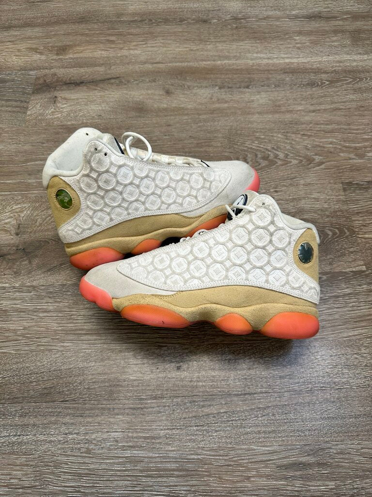 Preowned Jordan 13 CNY sz.8.5(REP BOX)