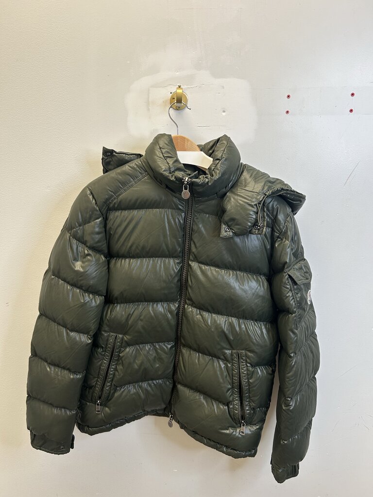 Preowned Moncler Olive Puffer Jacket Size 3