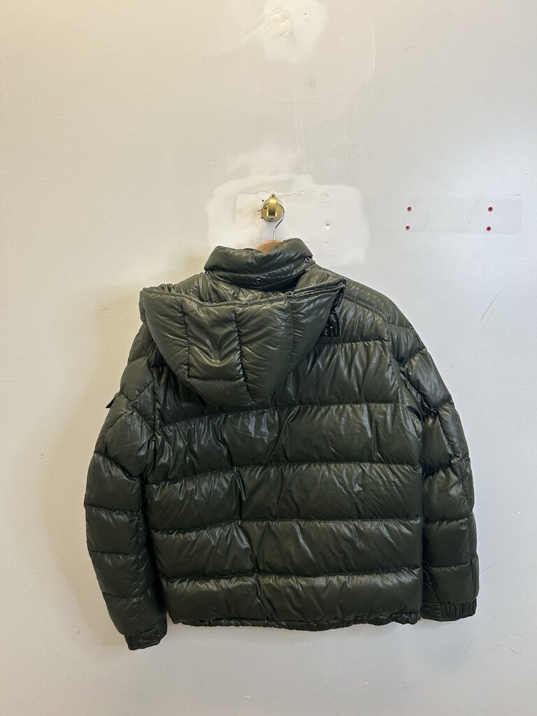 Preowned Moncler Olive Puffer Jacket Size 3