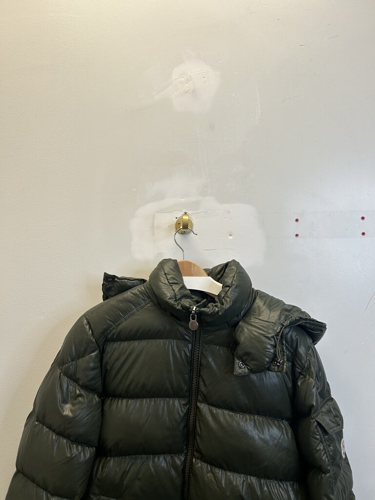 Preowned Moncler Olive Puffer Jacket Size 3