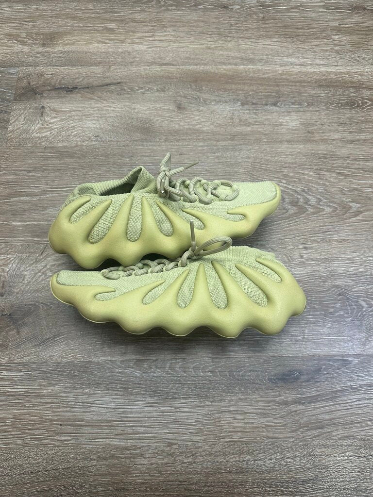 Preowned Yeezy 450 Resin size 8.5 (no box)