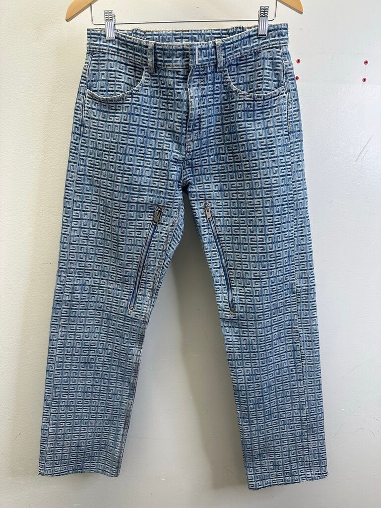 Preowned Givenchy Lightwash Denim Size 30