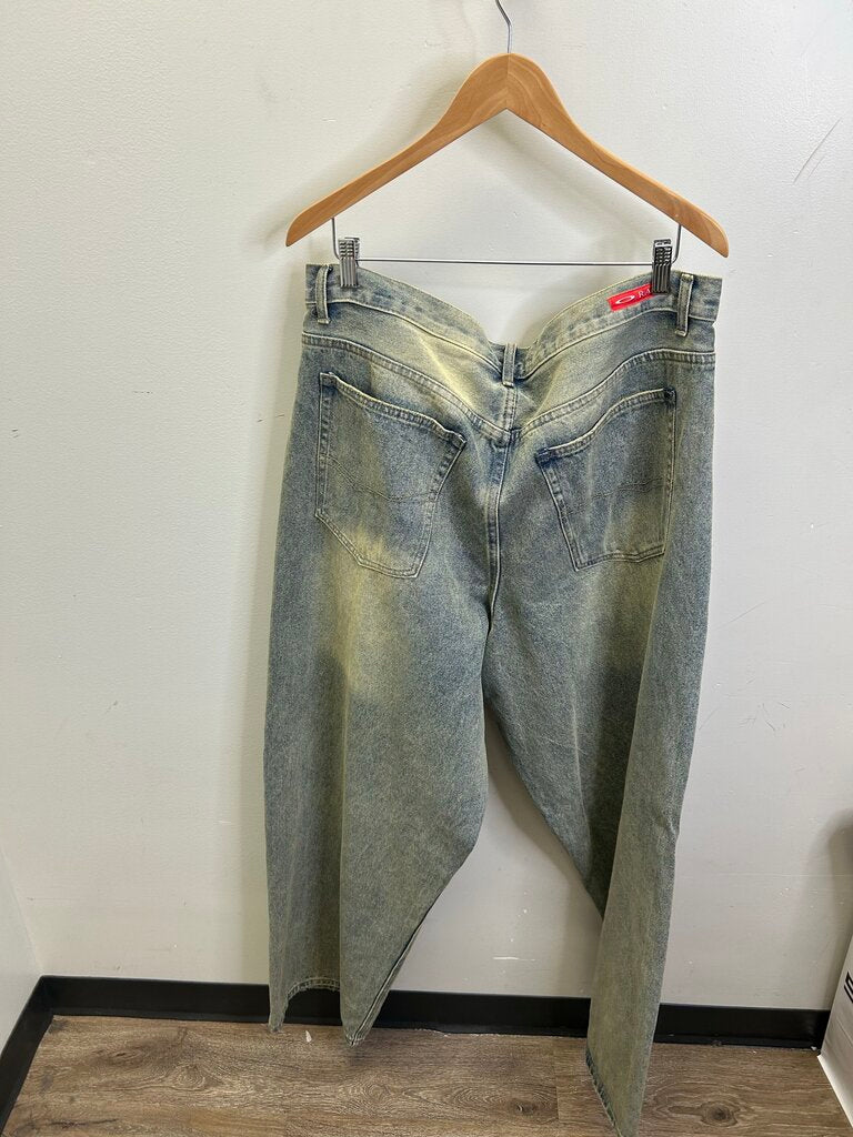 Preowned Gv Gallery Washed Baggy Denim SzXL
