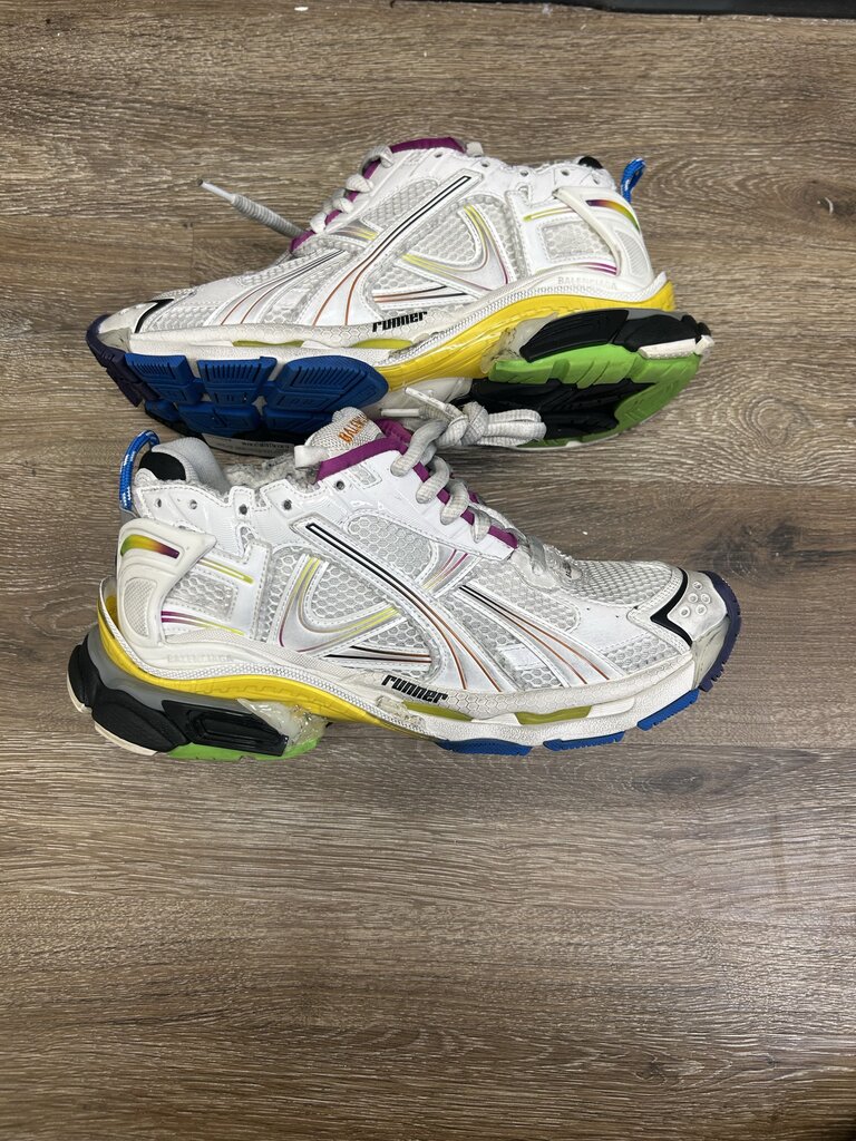 Preowned Balenciaga Runner White Multicolor Size 42 (No Box)