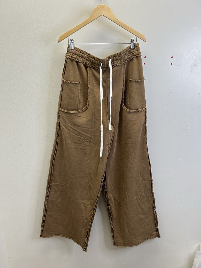 New HMDD Inside Out Brown Sweatpants Size Large