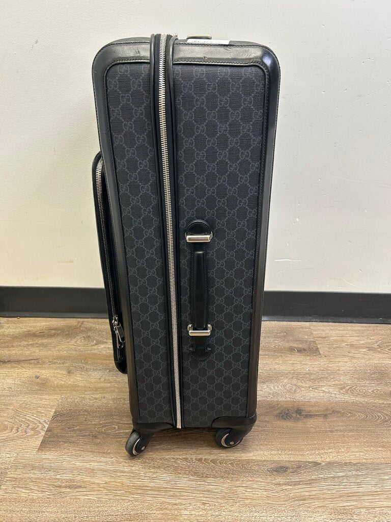 Preowned Gucci Roller