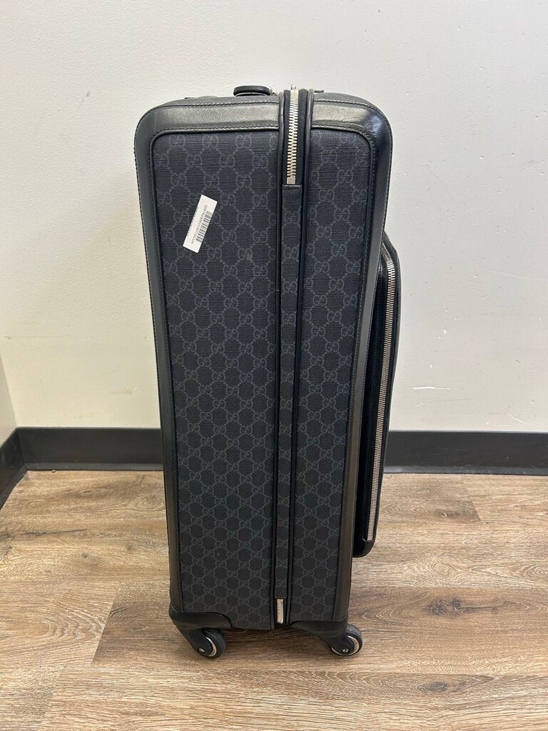 Preowned Gucci Roller