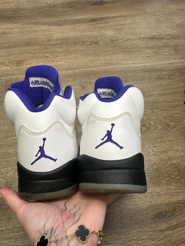 Preowned Jordan 5 White Concord Size 9