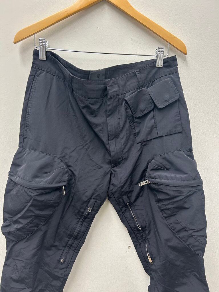 Preowned Givenchy Black Zipper Nylon Pants Size 52