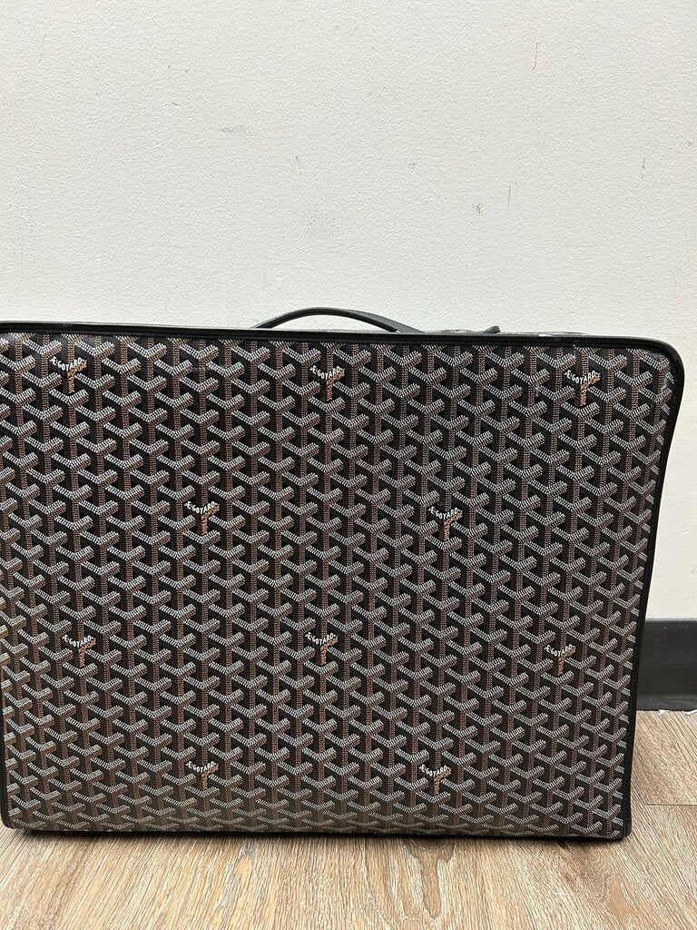 Preowned Goyard Caravelle Black