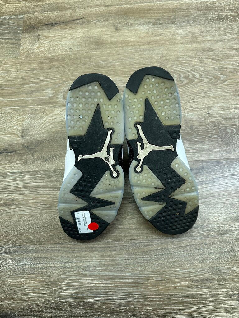 Preowned Jordan 6 Reverse Oreo Sz.10 (No Box)