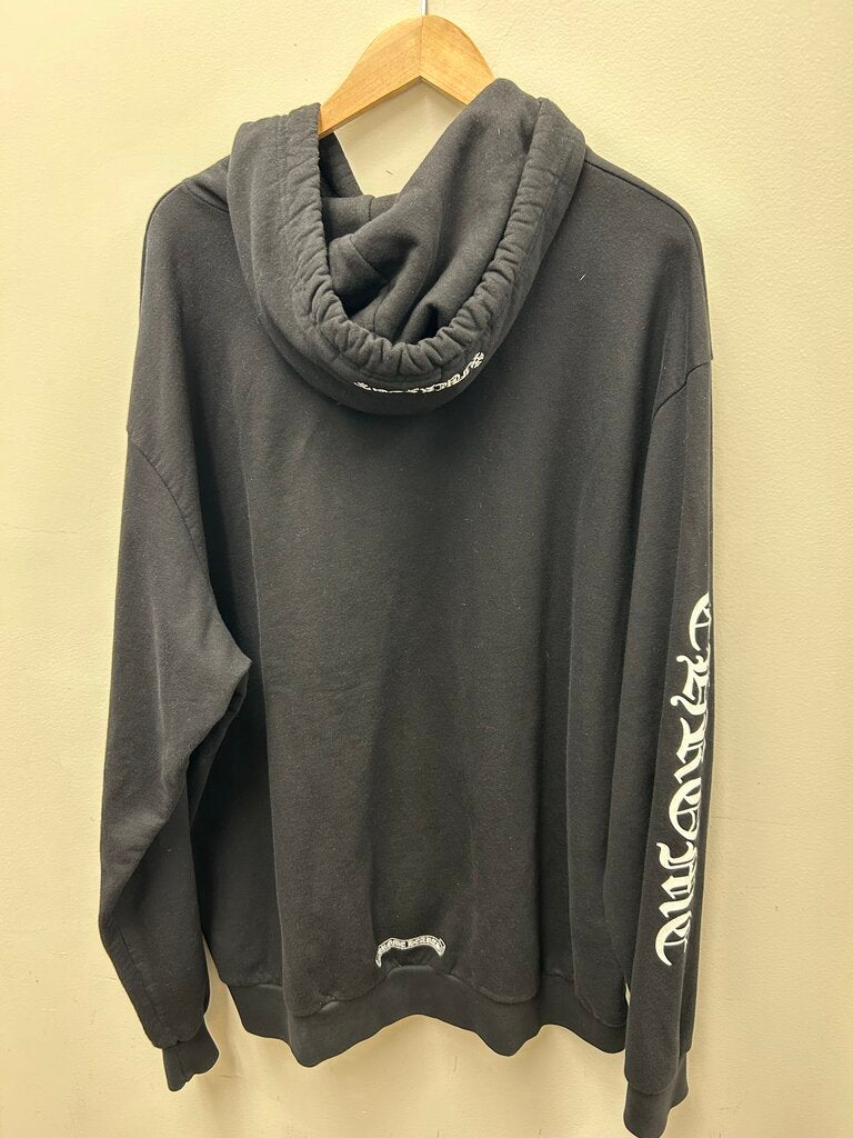 Preowned Chrome Heart Black White Vertical Logo size 2XL