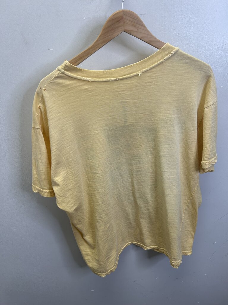 New Gv Gallery Yellow Basketball Tee Size Medium