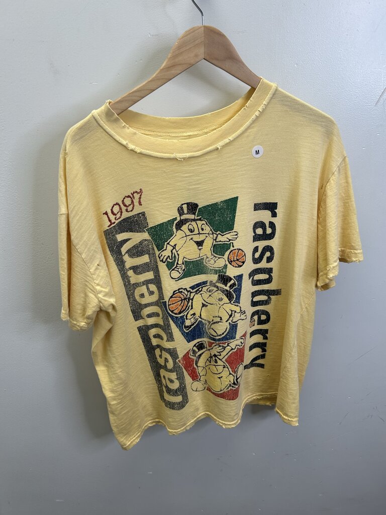 New Gv Gallery Yellow Basketball Tee Size Medium