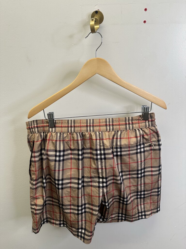 Preowned Burberry Trunks size L