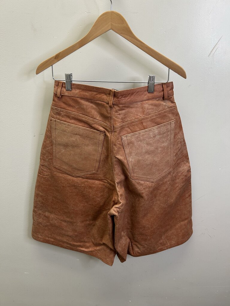 New GV Gallery Leather Orange Shorts size XS