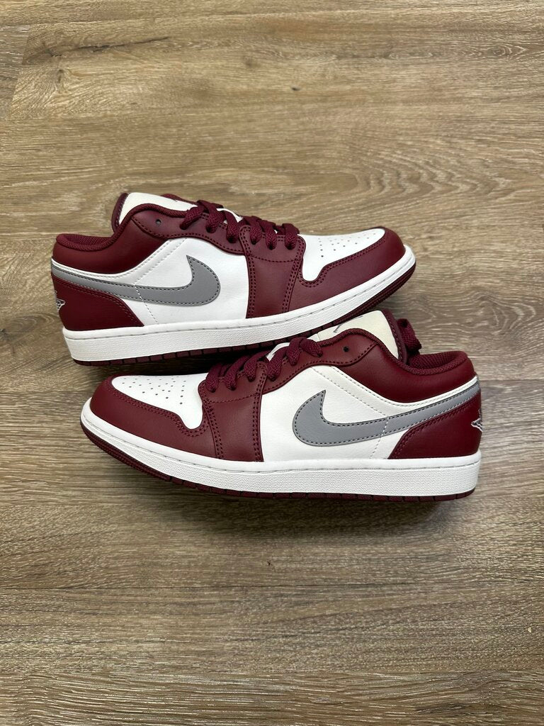 New Jordan 1 Low White Bordeaux size 8