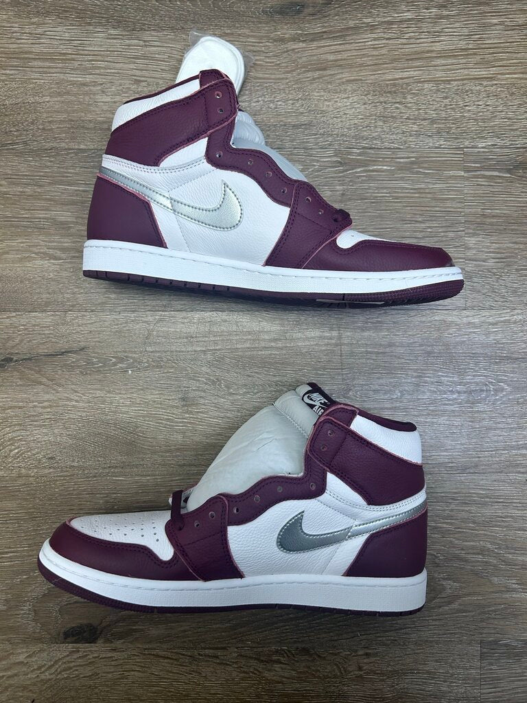 New Jordan 1 Bordeaux size 11.5(no box)