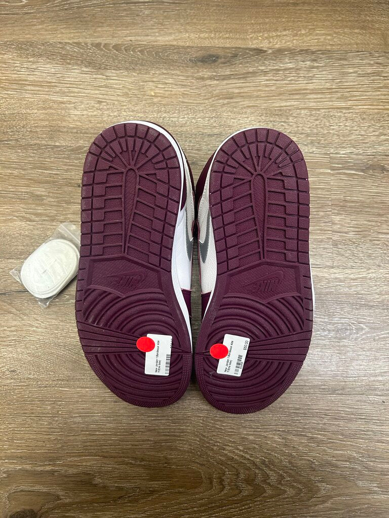 New Jordan 1 Bordeaux size 11.5(no box)