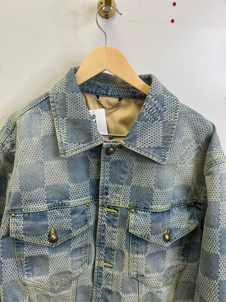 Preowned Louis Vuitton Damiere Pharrell Lightwash Denim Jacket sz.54 2025