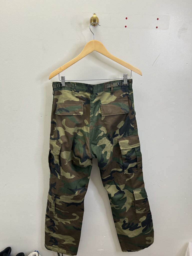 New Gv Gallery Camo Yellow Pants Sz.Small