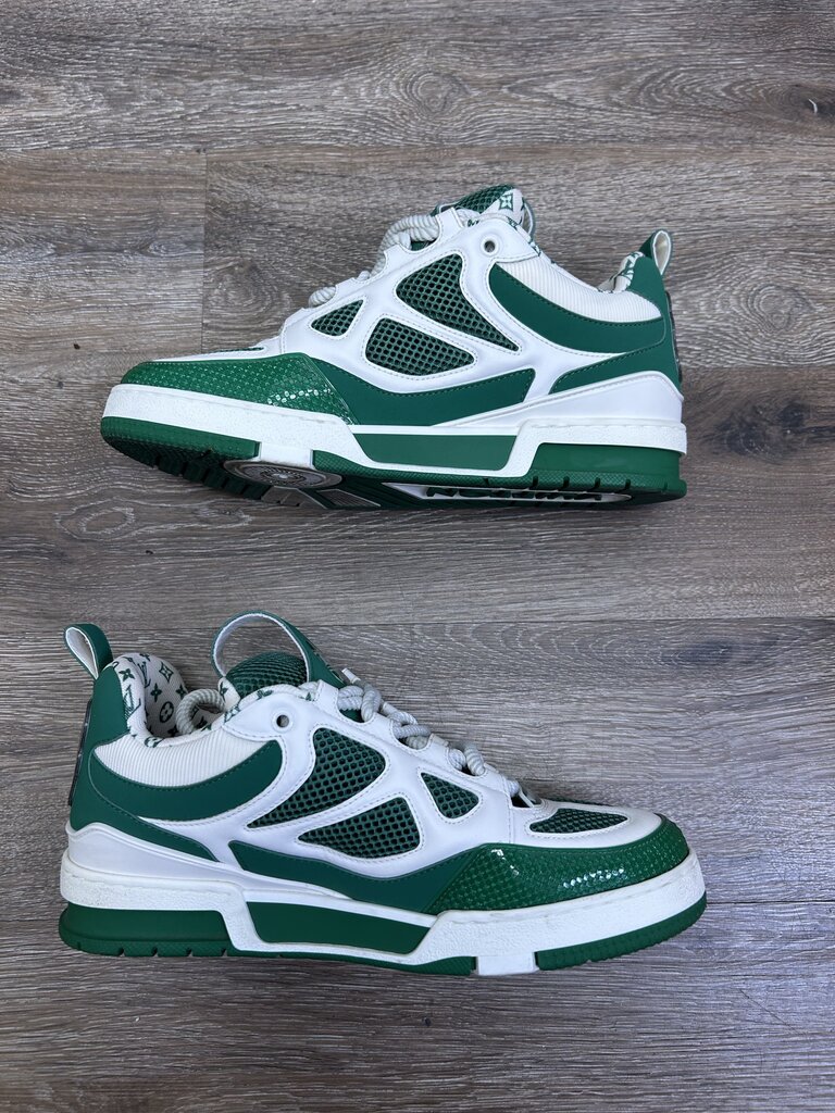 Preowned Louis Vuitton Skate Green size 8.5LV(10.5)