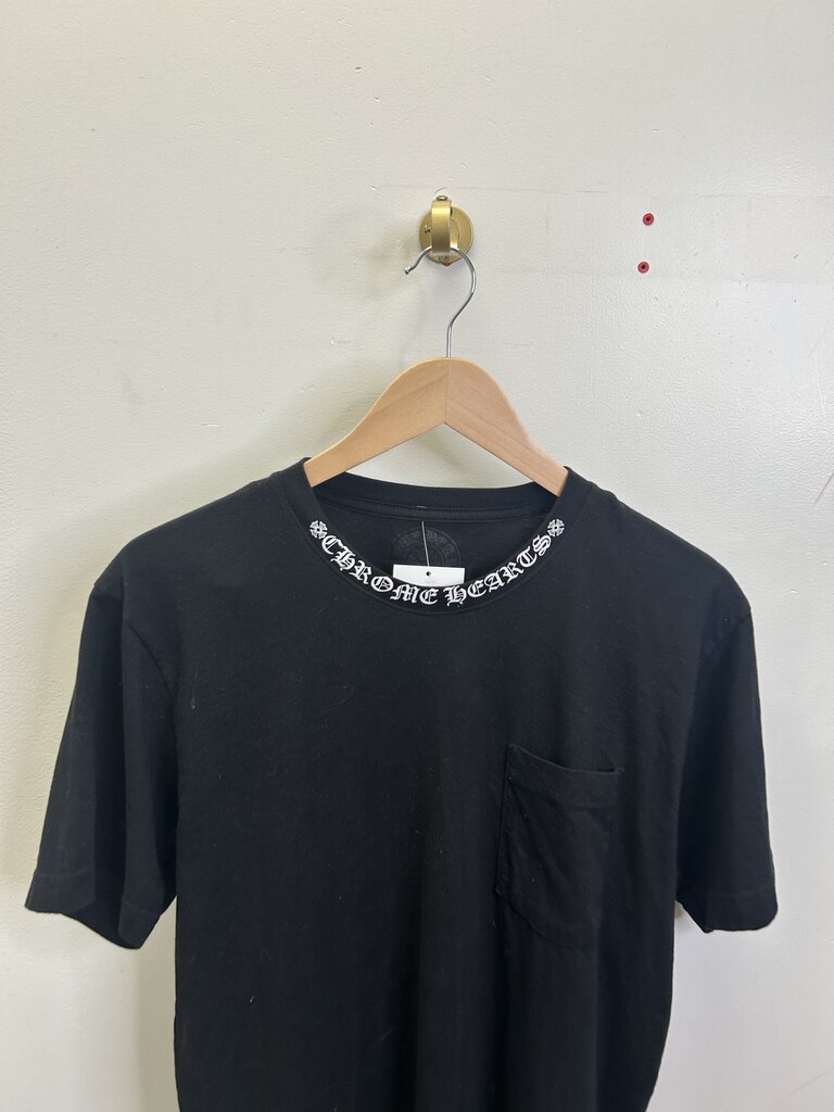 Preowned Chrome Heart Collar Logo Black Tee size L