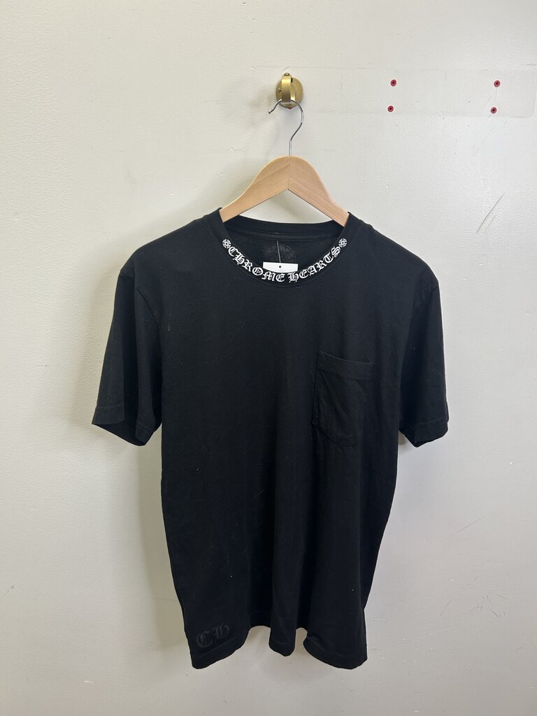 Preowned Chrome Heart Collar Logo Black Tee size L
