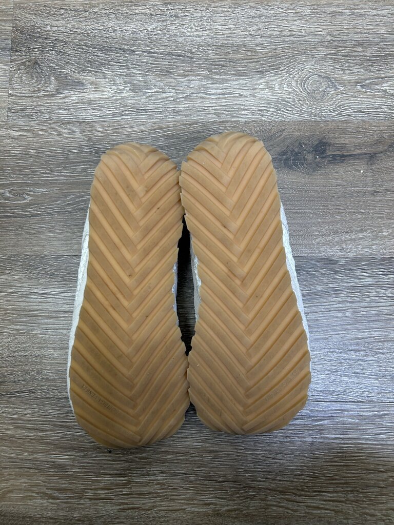 Preowned Bottega Orbit Tan Suede Size 42