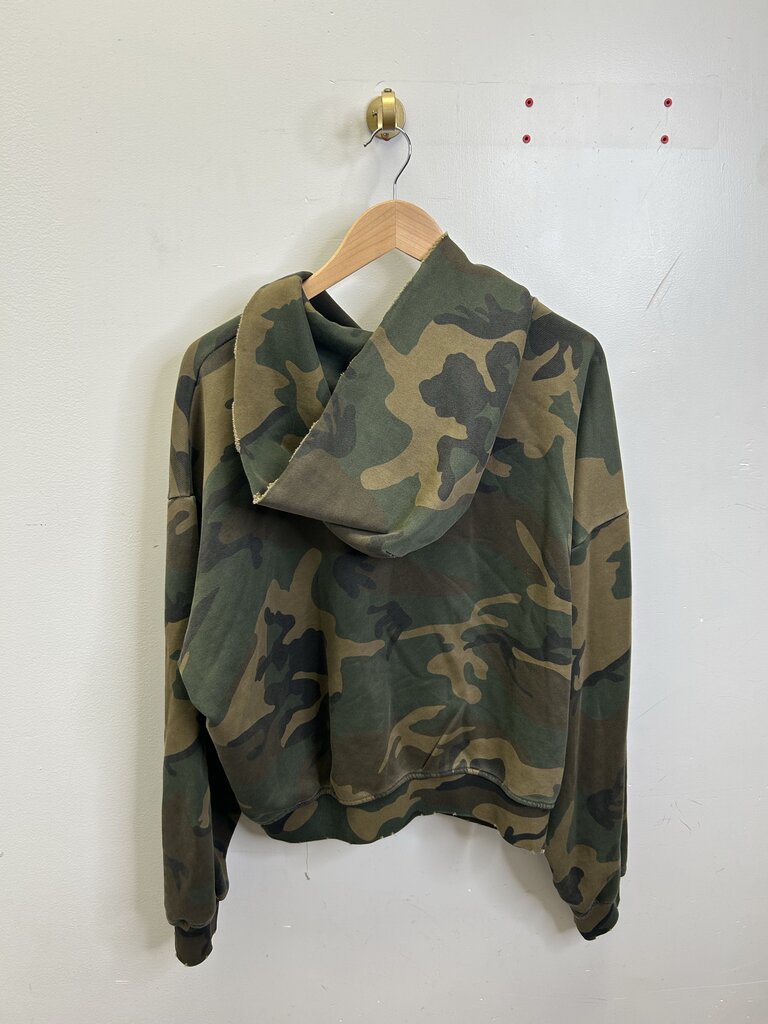 Preowned Gv Gallery Camo Zip Up Sz.Small