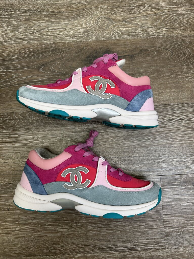 Preowned Chanel Pink Light Blue Trainer sz.39.5