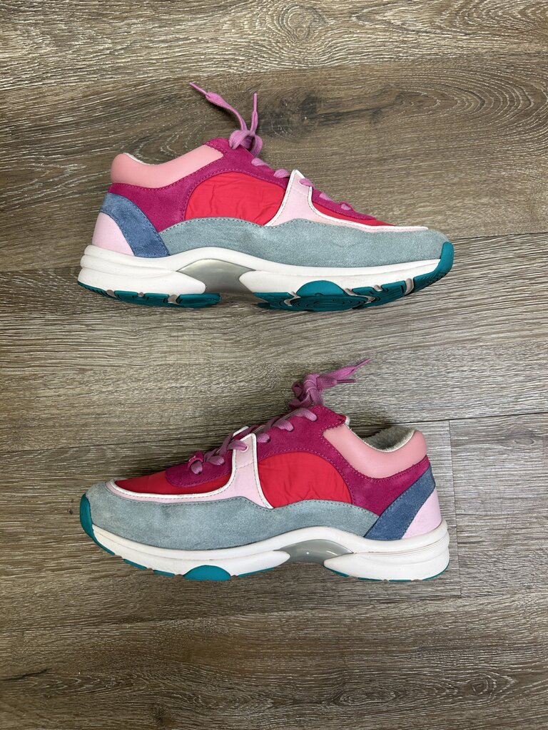 Preowned Chanel Pink Light Blue Trainer sz.39.5