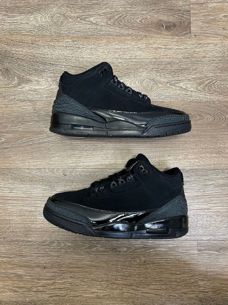 Preowned Jordan 3 Black Cat sz.8