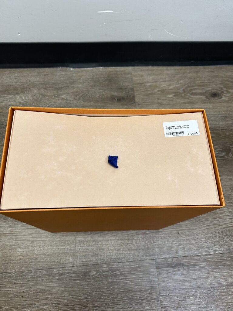 Preowned Louis Vuitton Purple Trainer size 8(10)