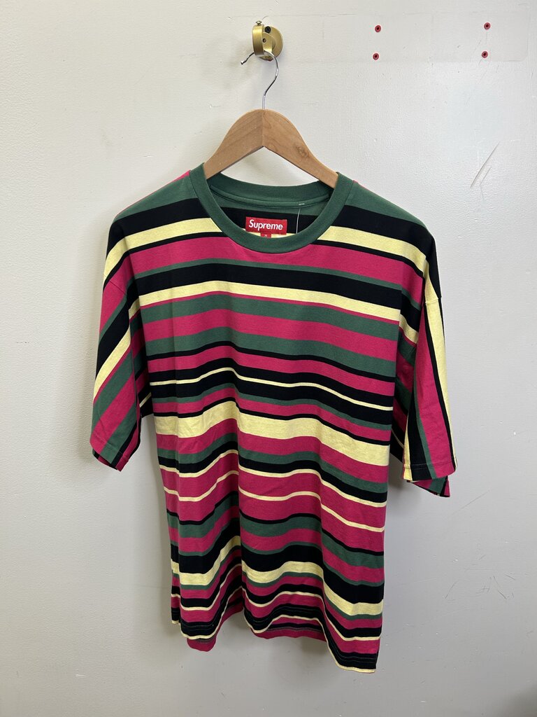 New Supreme Stripe Tee Size Medium