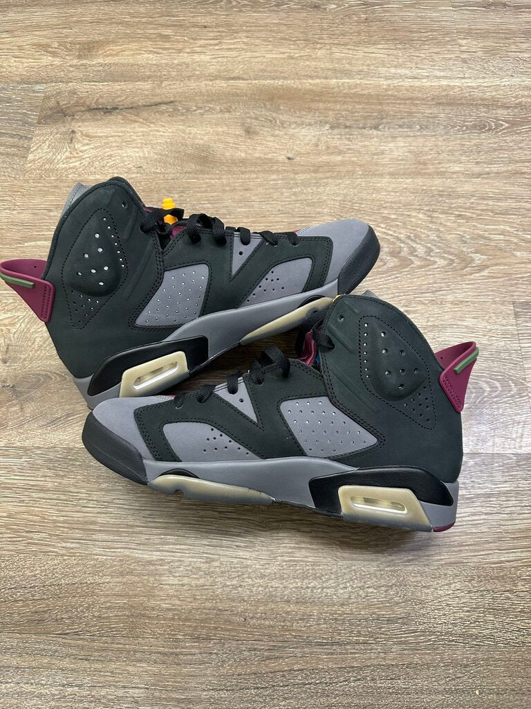 Preowned Jordan 6 Bordeaux size 9